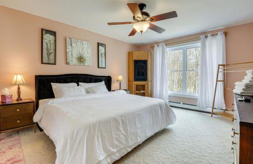 6 Mi to Mt Snow Nature-View Home with Fire Pit! - Foto 15