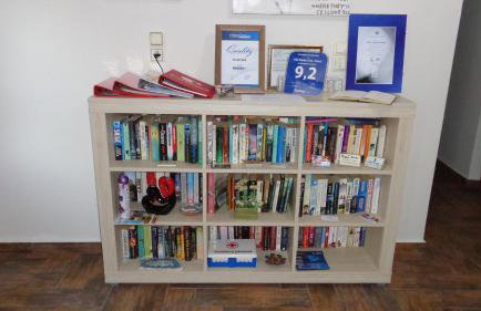 Niki Studios Sea - Front - Photo 15