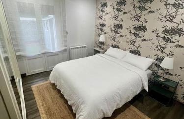 Apartamento céntrico con terraza EBI02919 - Foto 3