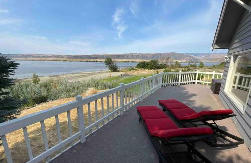 Crescent Bar Waterfront Home- Private Beach, Water Views, Hiking, Golf, Live Concerts - Foto 1