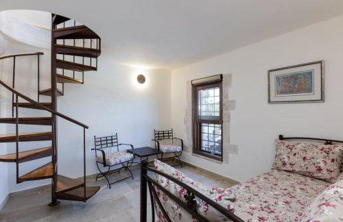 Penthe Manor House, Rustic Secret Retreat, By ThinkVilla - Photo 40