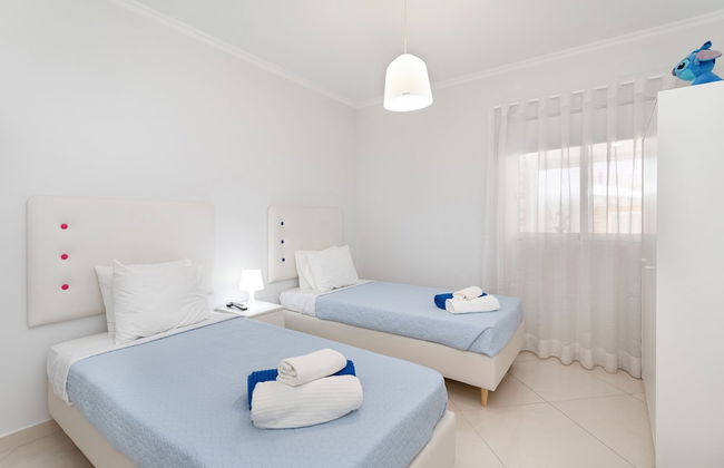 Zurrinha Holidays With Jacuzzi - Foto 18