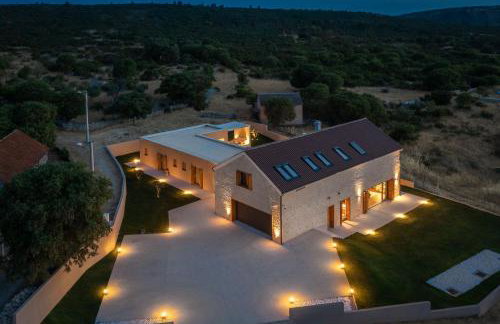 Luxury Villa Silence with Heated Pool - Photo 54