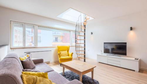 Appartement lumineux avec rooftop et garage privé. - Photo 2