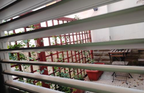 Campus House - Photo 28