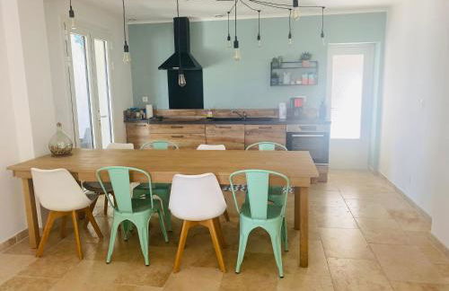 La Maison d à côté 8 à 10 personnes - Foto 2