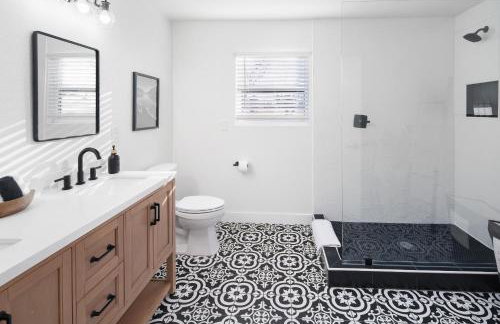 Lakefront Gem with Hot Tub and Game Room in Graford - Foto 21