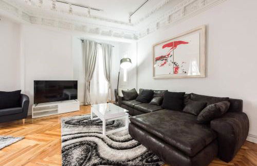 M&F ATTIC WITH GREAT VIEWS - Photo 2