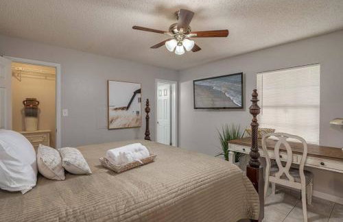 King Bed Suite, Fireside Hot Tub, Gameroom - Foto 18