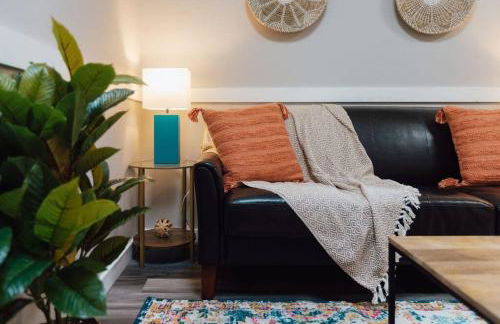 The Sanctuary Company Johnson City - Foto 18