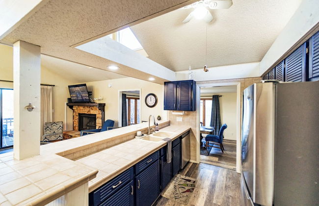 Serenity Now Quiet 4 BDR Next to Margaritaville! - Photo 29