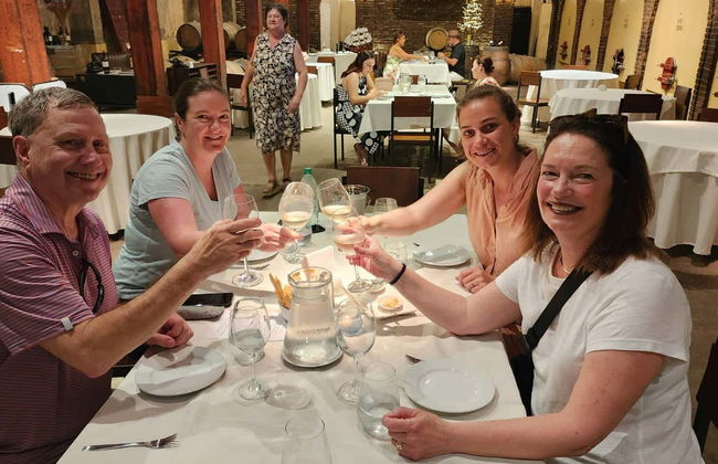 Tour privado de viñedos y bodegas - Foto 7