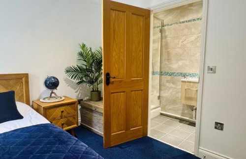 Wisteria Lodge, beautiful home in a great location - Foto 10