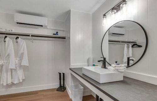 Mount Washington Room 2 at Mount Walker Inn - Foto 15