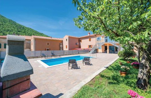 3 Bedroom Amazing Home In Plomin - Foto 9