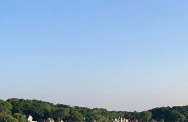 Designer Home w/ Lake Views+Walk to Downtown&Beach - Foto 32