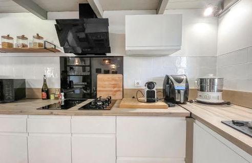 Awesome Home In Aramon With Outdoor Swimming Pool - Foto 16