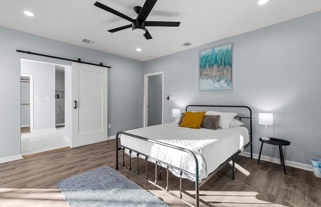 Inviting 4br/2.5ba Downtown Home With Ample Space! - Foto 9