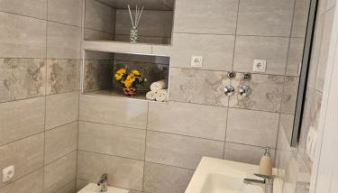 APARTMAN ELI - Foto 3, Shower
