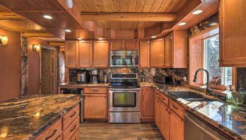 Cascade Cabin with Mountain View and River Access - Foto 2