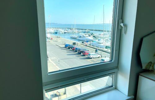 Quay & Sea View Spacious Modern Secure Parking - Photo 17