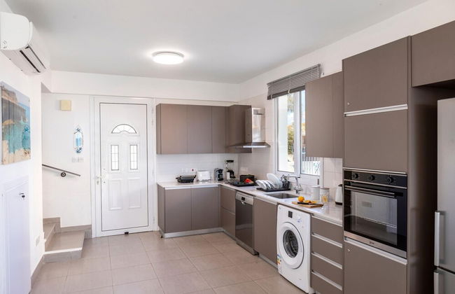 Ayia Thekla Seafront Villa Dagi - Foto 30