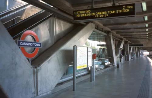 Canning Town 2 Bed Apartment - Foto 13