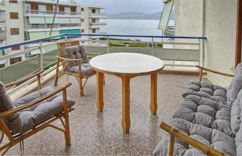 Διαμέρισμα δίπλα στη θάλασσα, παραλία Μαρκοπούλου - Foto 1