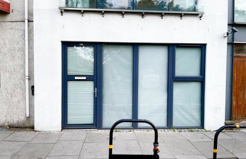 Cozy Studio Flat with FREE WiFi in Islington near Upper Street, Highbury & Angel Station by NourNest Apartments - Foto 26