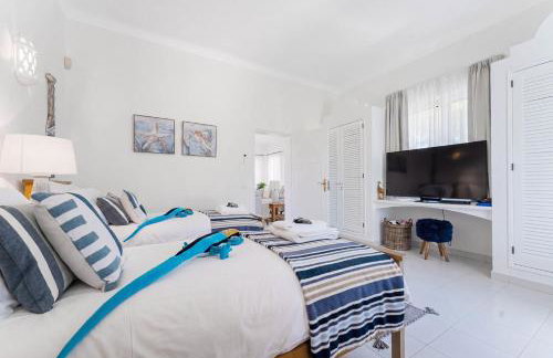 Golf Front Luxury Villa with Heated Pool and Sunset Views - Foto 16