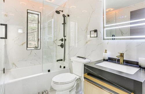 Waterfront Lake Hopatcong Home with Boat Dock! - Foto 17