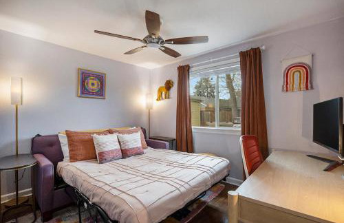 The Funky Flamingo - HOT TUB - BBQ - Fire Pit - Foto 16