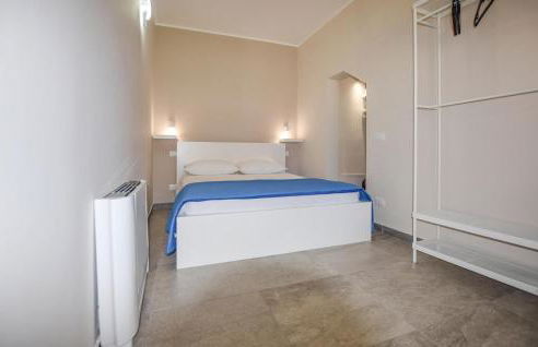 2 Bedroom Gorgeous Apartment In Ognina - Foto 13