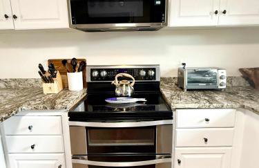 New St George Island Beach Rental Private Pool Golf Cart Included Pet Friendly Direct Beach Access - Foto 34