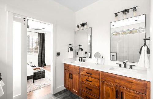 Luxe Lakeside New Build by Flathead Lake Speakeasy - Foto 26