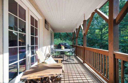 Cashiers Lux Mountain Home - Large Fire Pit - Foto 36