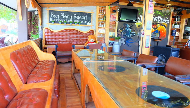 Coin salon dans le hall