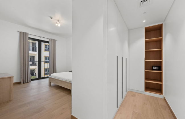 La Mer La Cote Bldg 2bdrms and Pool - Photo 2