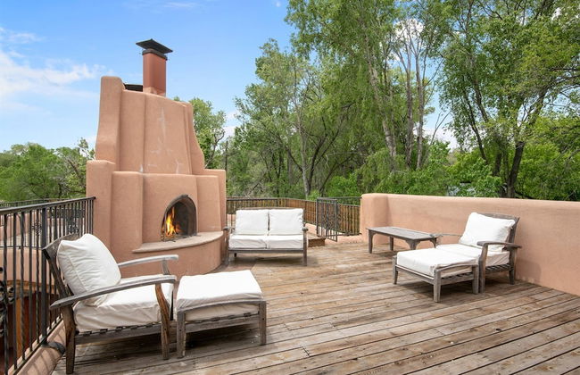 El Torreon - Exclusive Luxury Home, Nestled Next to Water and Trees - Foto 21