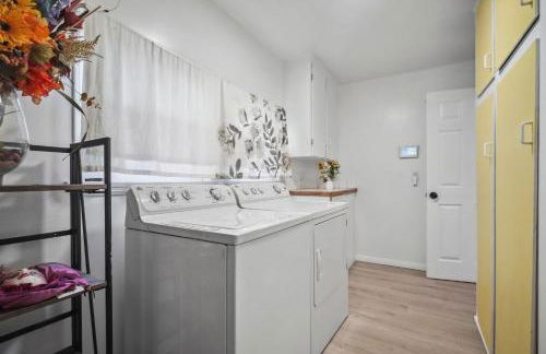 Cozy single story 2 bdrm family home near the BLVD - Foto 17