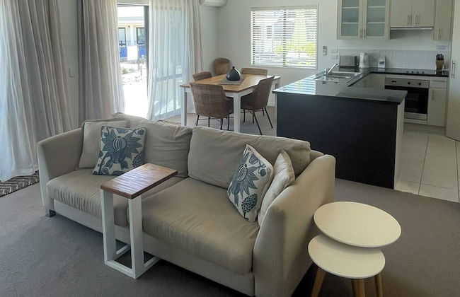 Ocean Breeze Resort - Photo 15