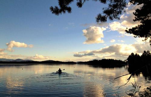 Restored Historic Saranac Lake Home Lake Access! - Foto 39