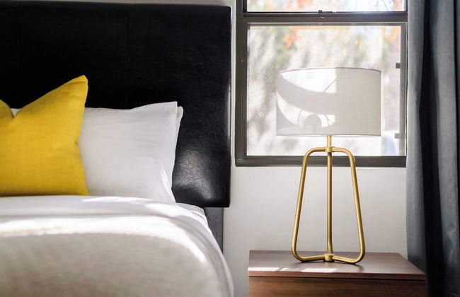 Luna by Avantstay Industrial Artist's Loft in Old Town w/ Billiards - Foto 19