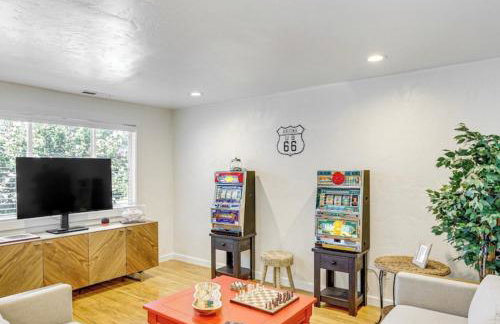 Game Night Downtown - BSU - Slots - Over 100 Games - Foto 1