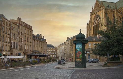 Le 63 Stras' - Proche Gare et Centre-Ville Metz - Foto 24