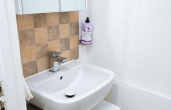 Home close to city center home - Foto 24