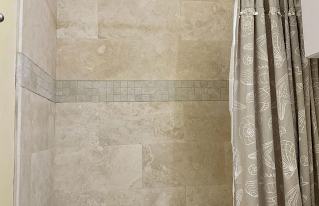 3 Suites Free Breakfast Steps to Beach - Photo 53