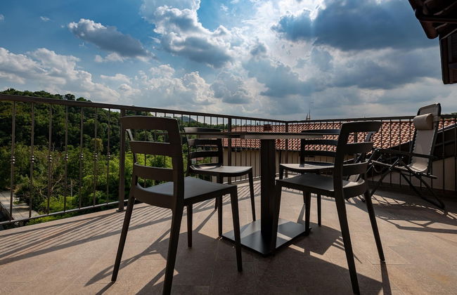 Luxury 2 in Como With 2 Bedrooms and 2 Bathrooms - Photo 40