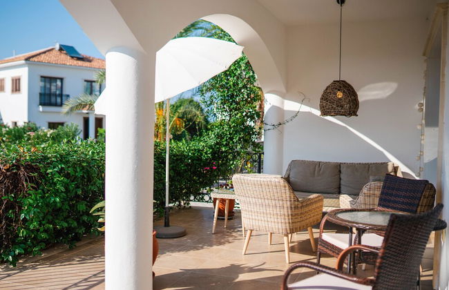 Sunny and Family Friendly Apartment Directly at the Pool - Photo 59