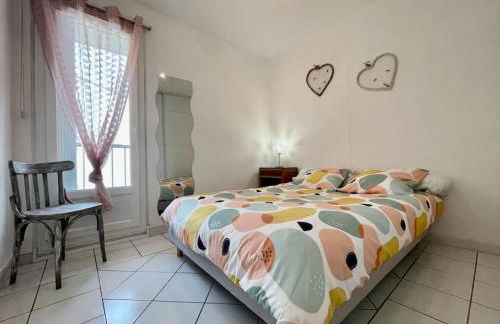 Duplex 70m2 - Vue Cité Mediévale - Parking gratuit - Foto 24